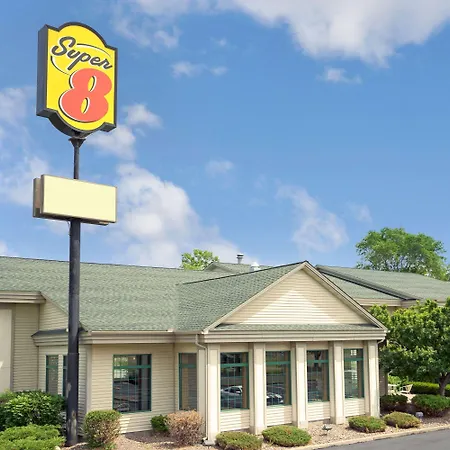 Super 8 By Wyndham Hudson Hotel